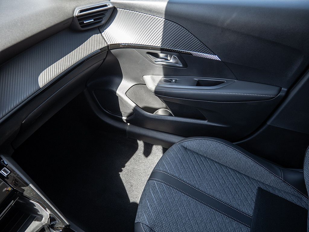 Peugeot 208 - Bild 16
