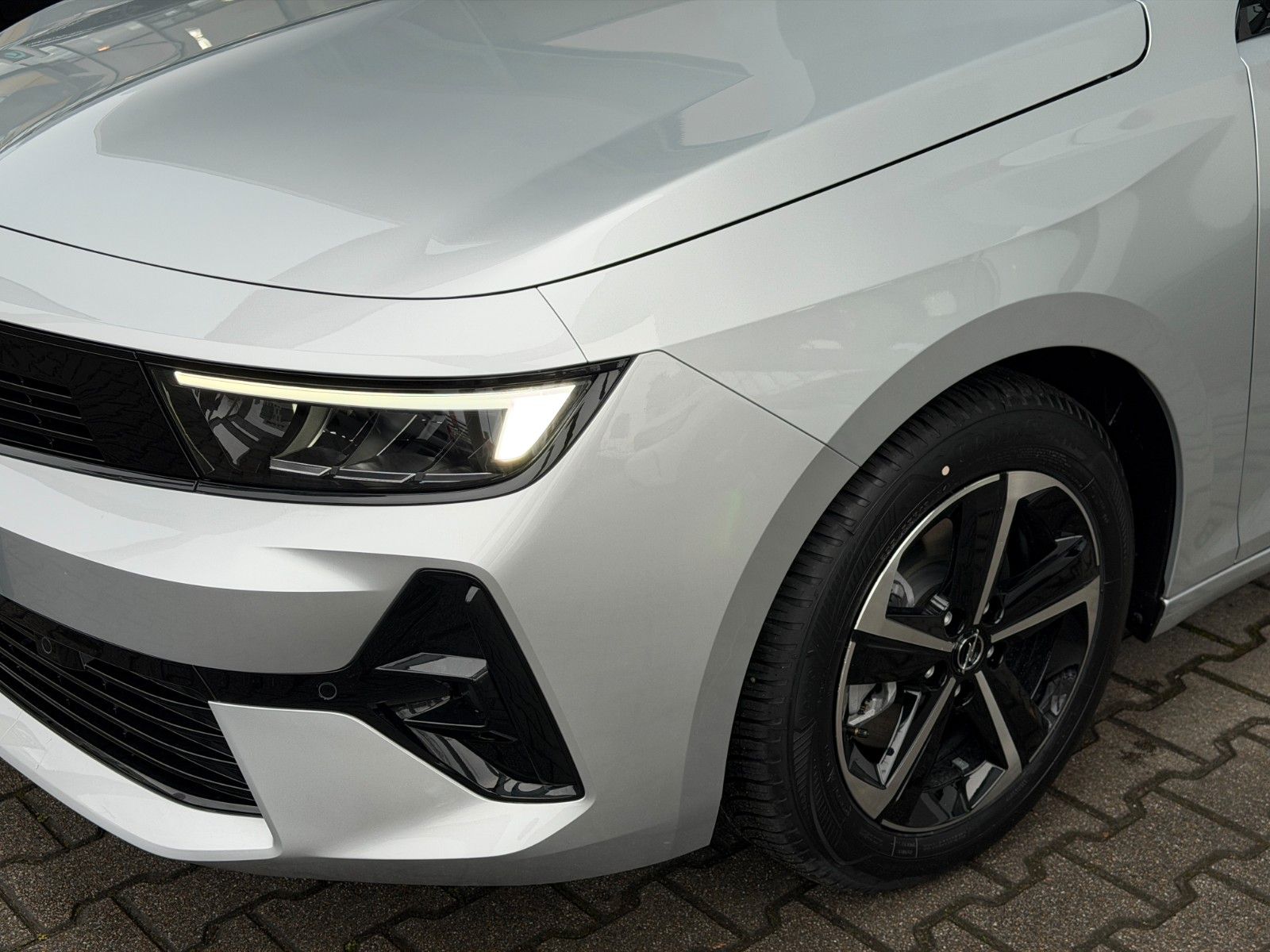 Fahrzeugabbildung Opel Astra L ST GS 145PS Hybrid Kamera/LED!