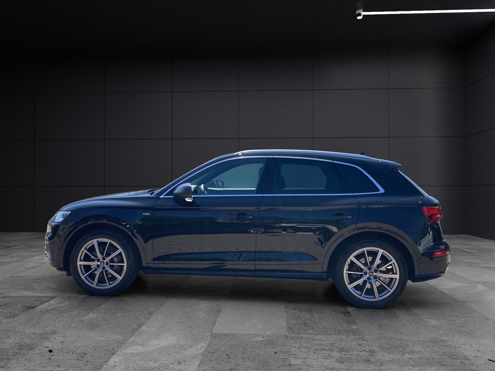 Fahrzeugabbildung Audi Q5 55 TFSI e quattro sport MATRIX HEAD UP PANO R