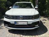 Volkswagen Tiguan 2.0 TSI 162kW DSG 4X4, AHK, Highline R-Li - Cars in Berlin: Privatanbieter
