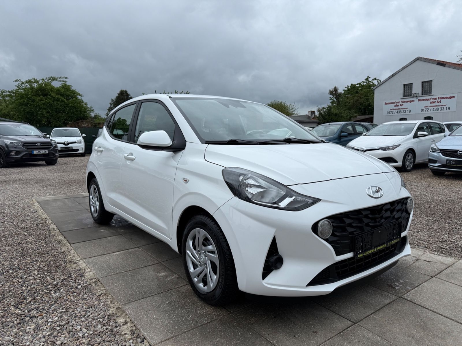 HYUNDAI i10