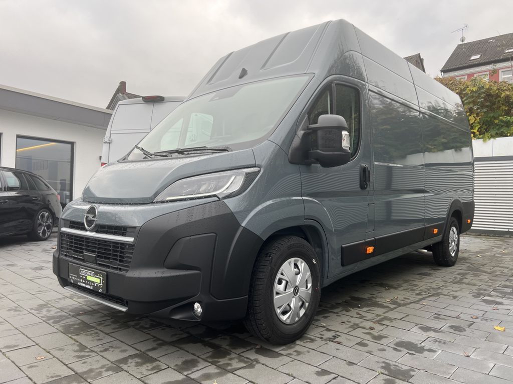 Opel Movano