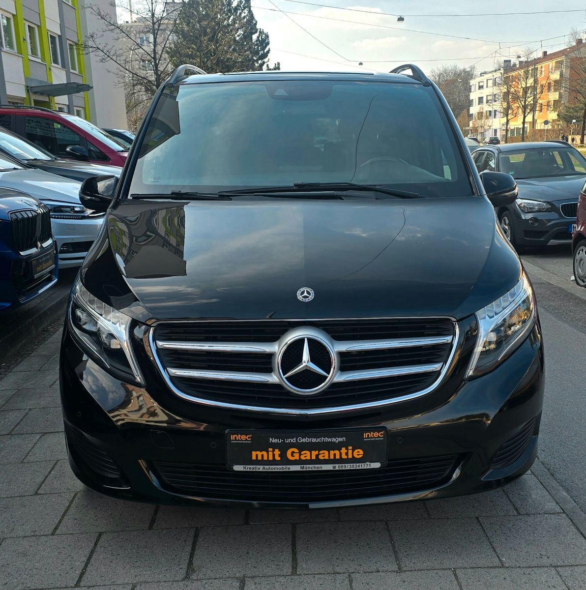 MERCEDES-BENZ V 250d Extra Lang Avantgarde 8-Sitzer