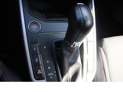 Fahrzeugabbildung Seat Arona FR*black&white*LED-SW*Navi*AppCon*SHZ*PDC*