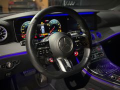 MERCEDES-BENZ E 53 AMG Coupe*DISTRONIC*PANO*360*BURMESTER