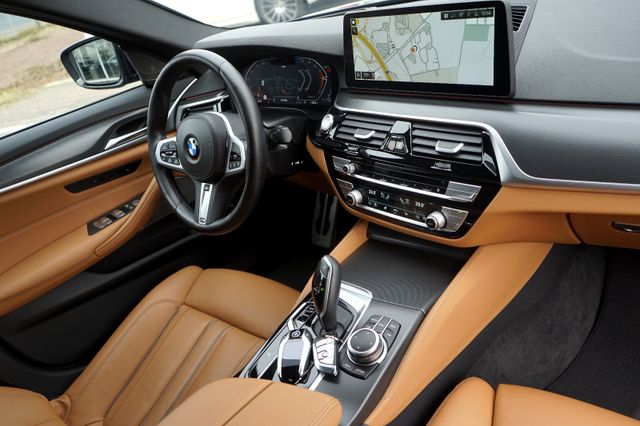 BMW 520xd*M Sport Pro*Head*HUD*ACC*H&K*Massage*Laser