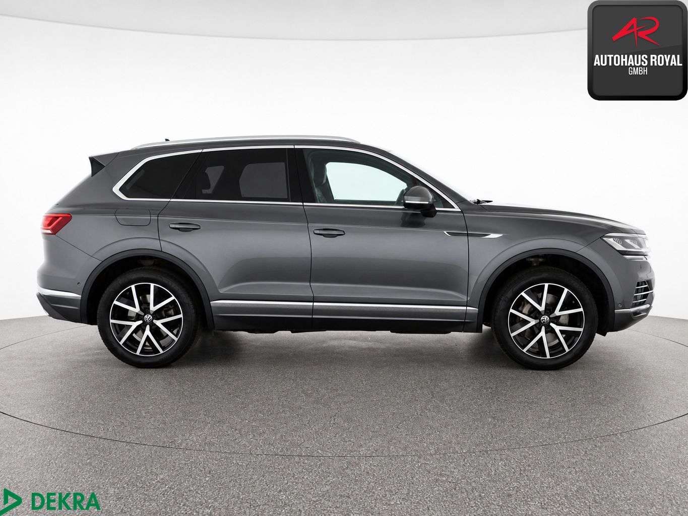 Volkswagen Touareg 3.0 TSI 4M ATMOSPHERE DYNAUDIO,360° HUD foto 6