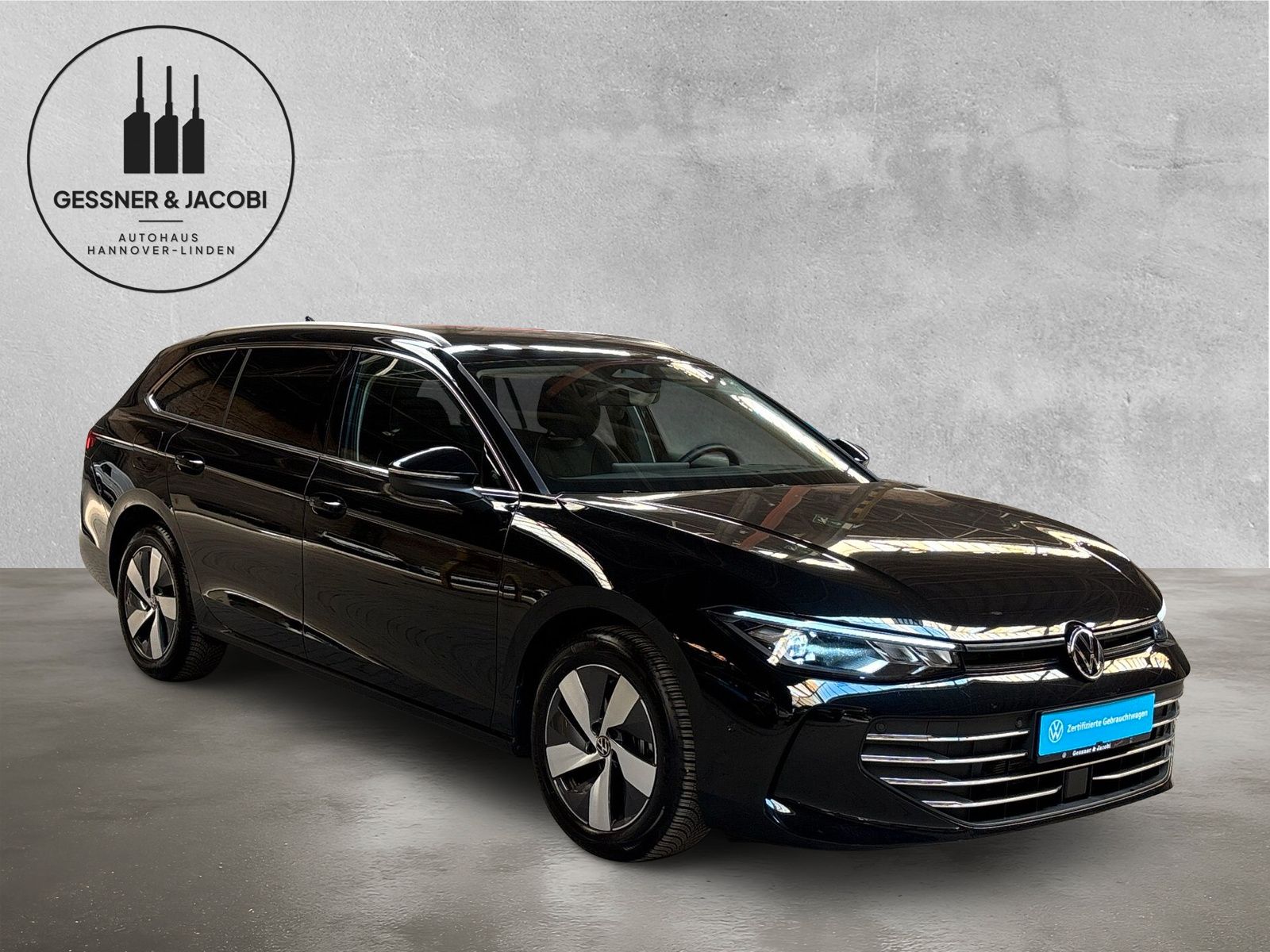 Fahrzeugabbildung Volkswagen Passat Variant 1.5 TSI eHybrid Business AHK HuD