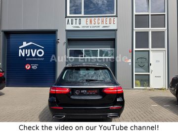 Mercedes E 220 - 11