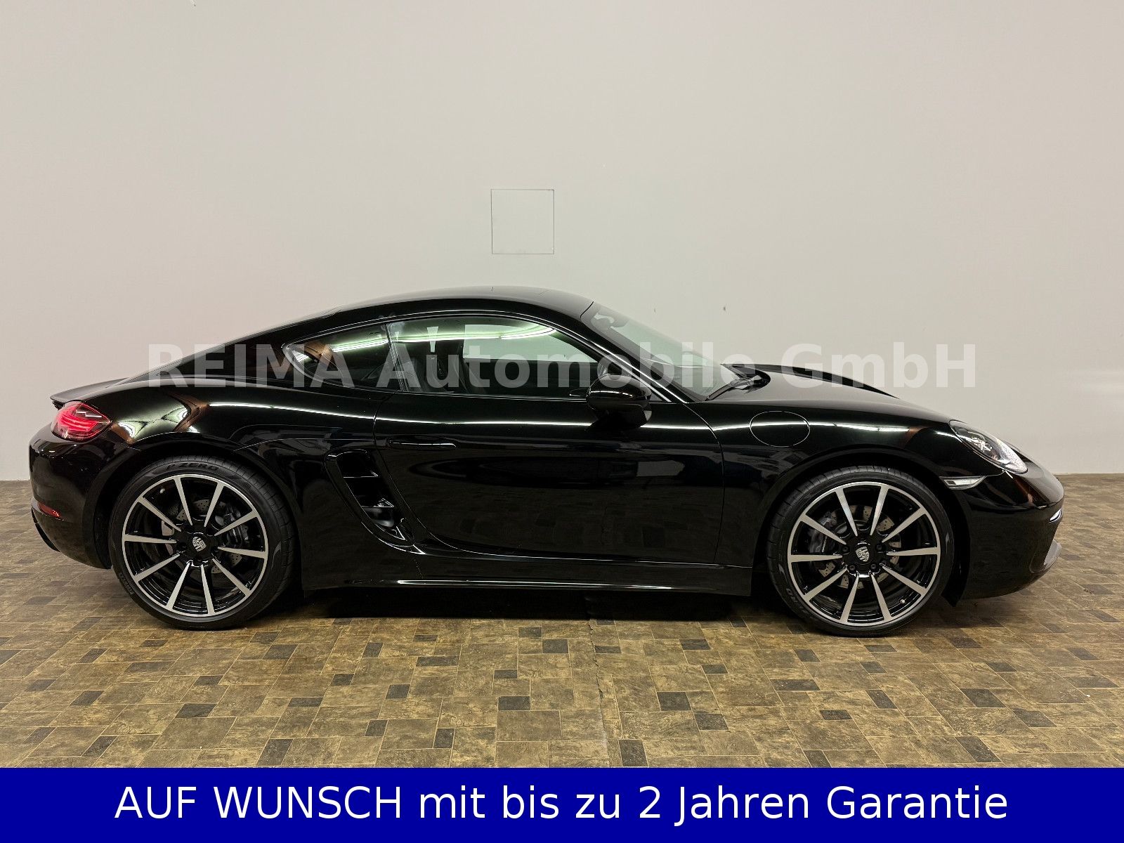 Fahrzeugabbildung Porsche Cayman 718 , LED, Kein USA Import