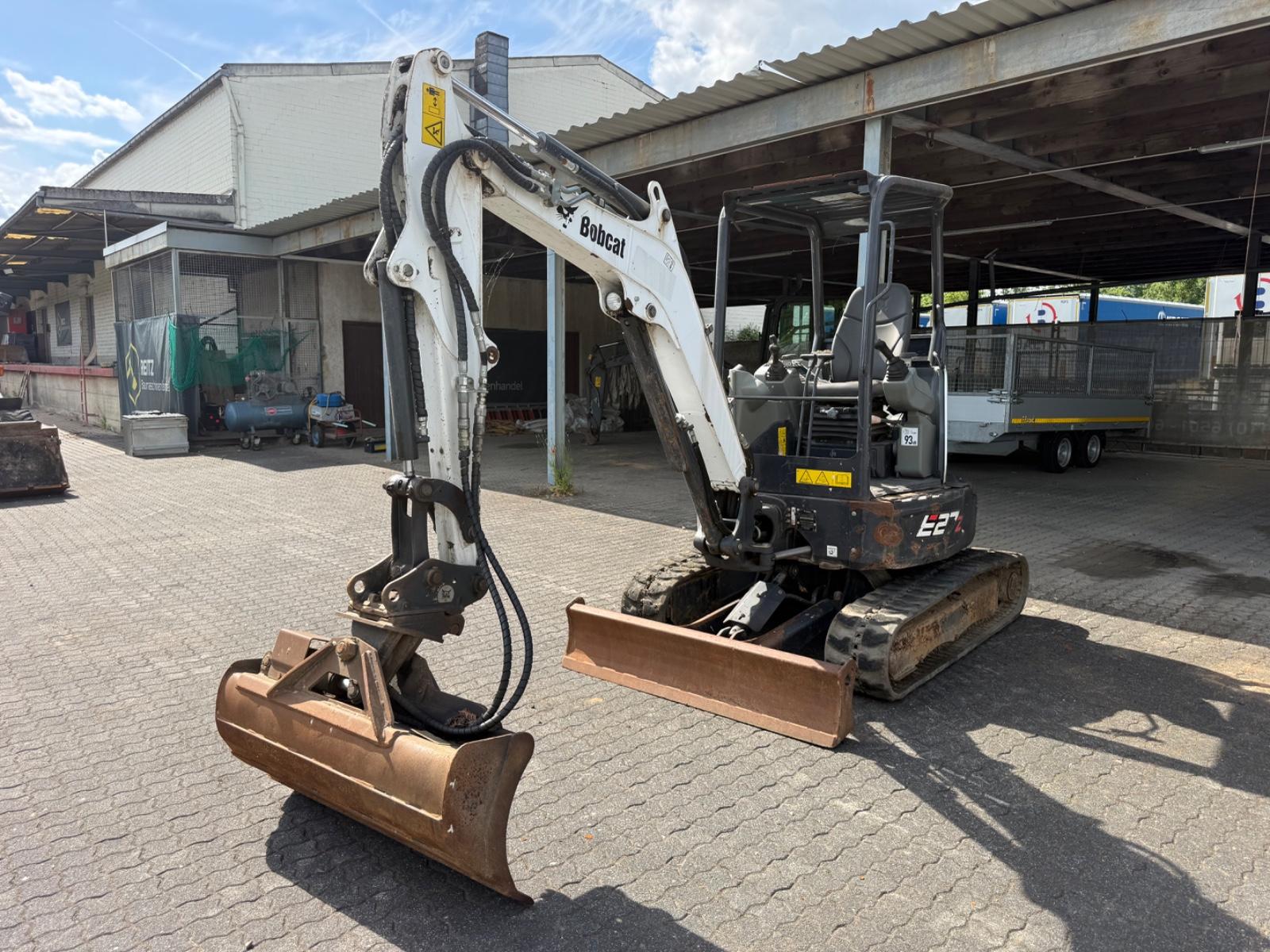 Bobcat E27Z