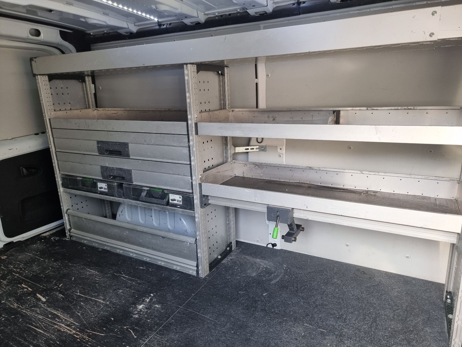 Fahrzeugabbildung Renault TRAFIC KASTEN  L2H1 3,0t KAMERA KLIMA  1.Hd EU6d
