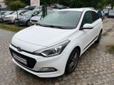 Hyundai i20 blue Passion 2-Hand Scheckheft Navi Kamera - Hyundai i20 aus 2016