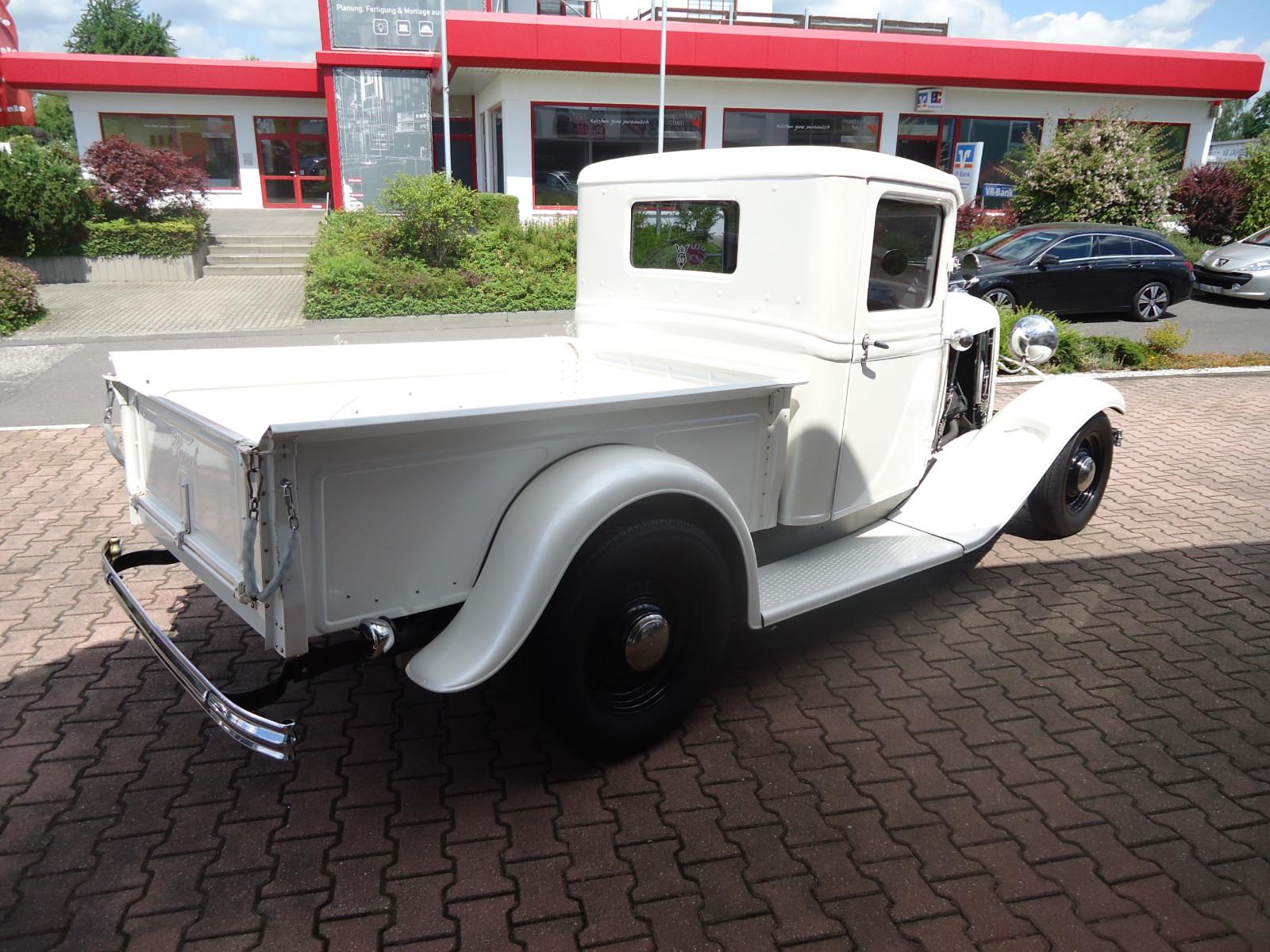 Ford Pickup Flathead V8 Hot Rod