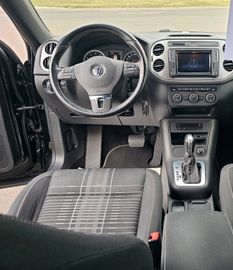 Volkswagen Tiguan - 3