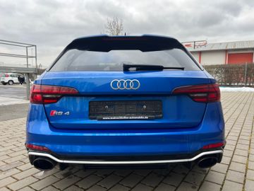Audi RS4 - 4