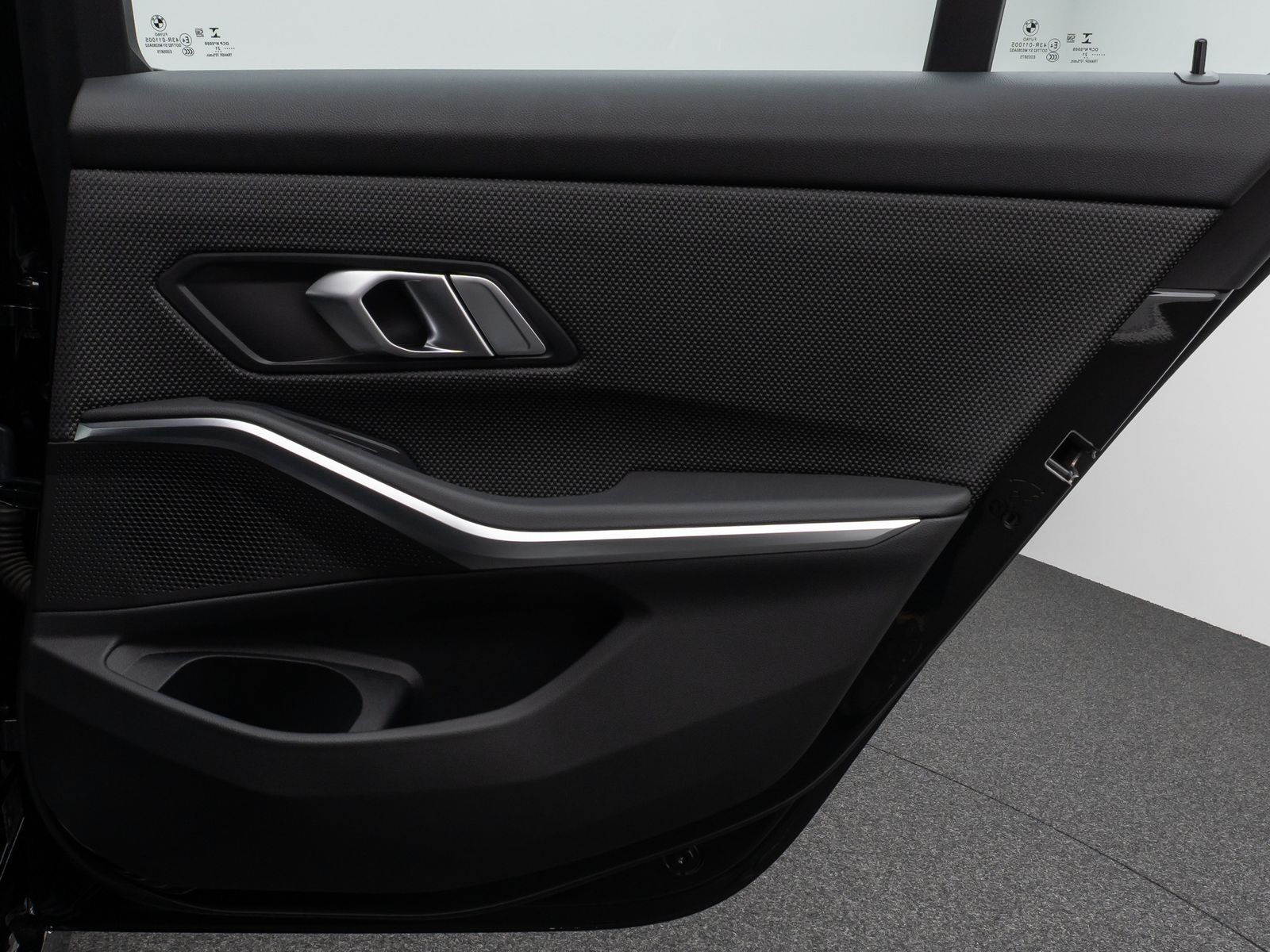 Fahrzeugabbildung BMW 320d Kamera DAB HiFi Komfort Alarm Standheizung