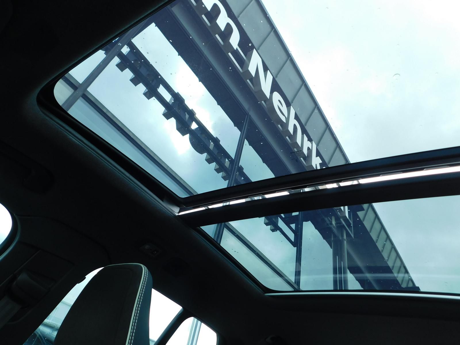 Fahrzeugabbildung Volvo XC40 T4 R-Design