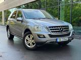Mercedes-Benz ML 300 CDI 4MATIC - Leder Xenon SHZ Webasto  - Mercedes ML 300 mit Schiebedach