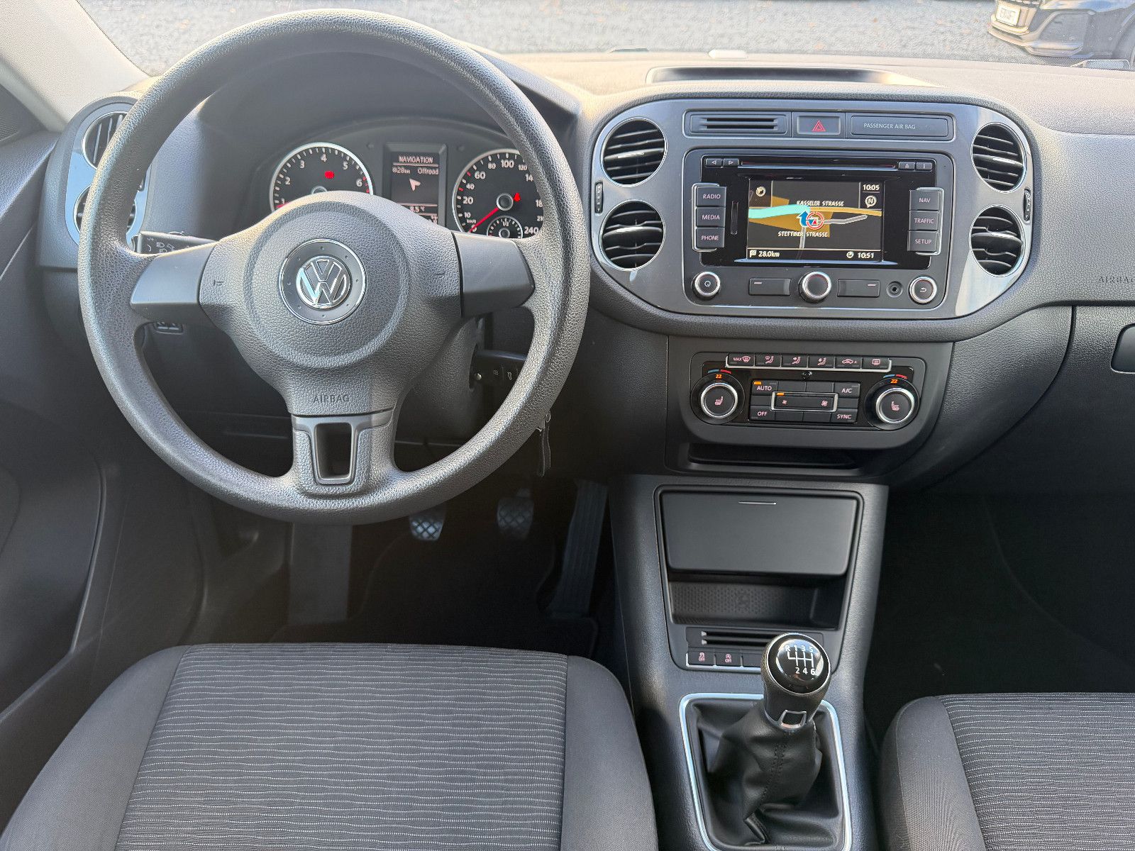 VW Tiguan 1.4TSI BlueMotion NAVI/PDC/TEMPO – Foto 14
