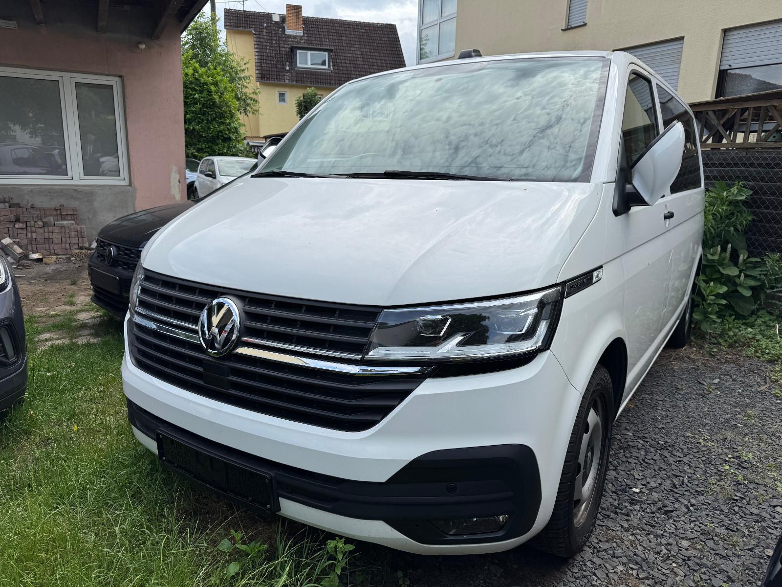 Volkswagen T6.1 Multivan Trendline 2.0 TDI DSG