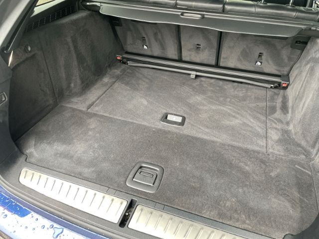Fahrzeugabbildung BMW 520 d M Sport Mild-Hybrid Autom. Panoramadach, N
