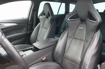 Fahrzeugabbildung Opel Insignia B 2.0 Sports Tourer GSi 4x4