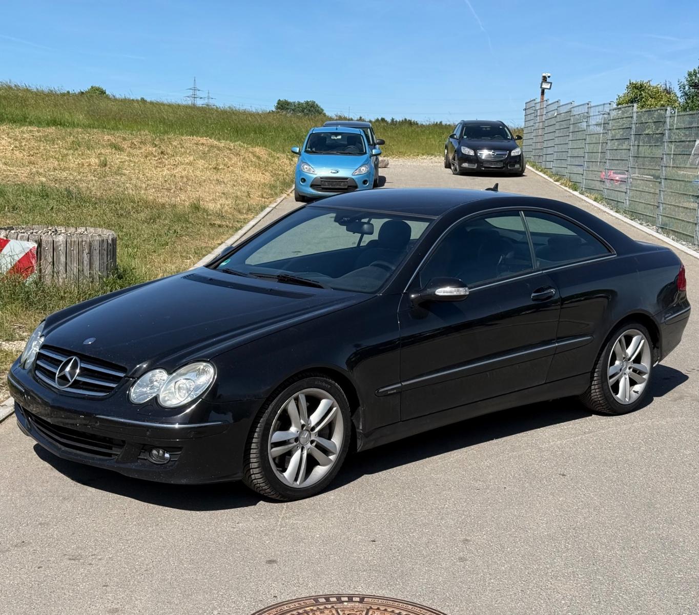 Mercedes-Benz CLK 320 Coupé CDI *BI-XENON*LEDER*NAVI*131.TKM*