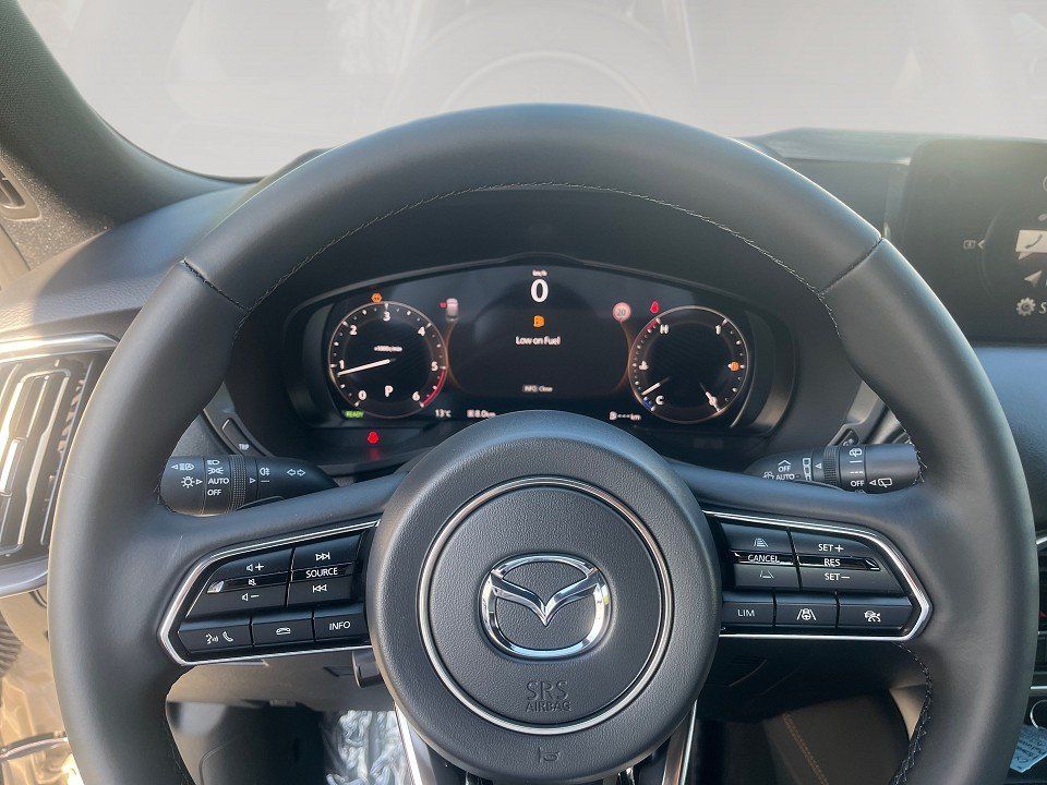 Fahrzeugabbildung Mazda CX-80 3.3d 254PS A/T AWD Homura PANO