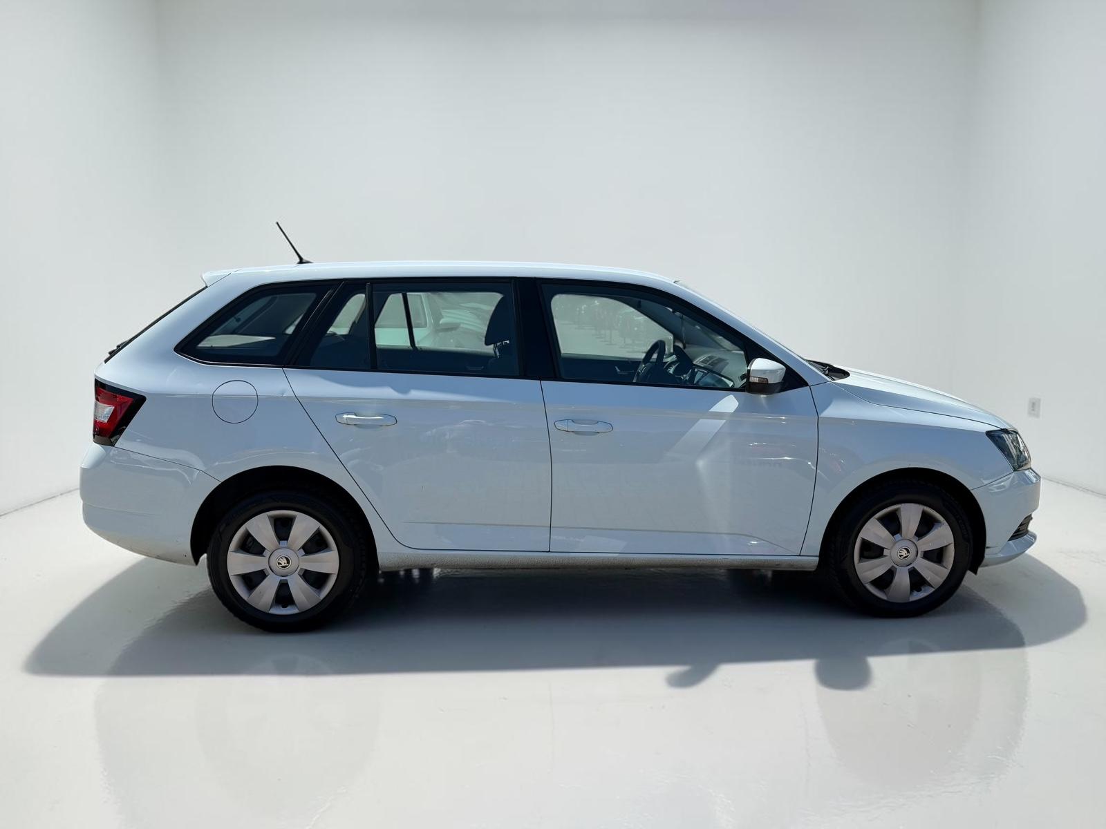 Skoda Fabia 2015 — interior