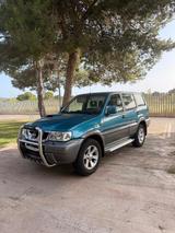 Nissan Terrano - Nissan Terrano: Geländewagen