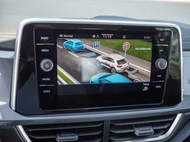 T-Roc 2.0 TDI Style 4Motion KAMERA NAVI AHK ACC