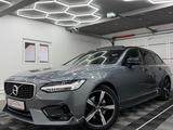 Volvo V90 Kombi R Design D5 AWD/MEMORY/AHK/LED/KAM - gebrauchte Volvo V90 aus dem Jahr 2019