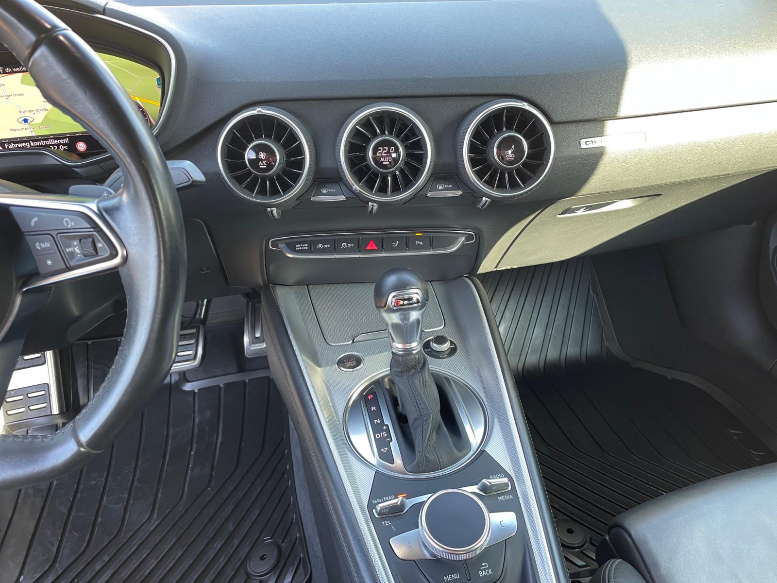 Audi TT Roadster 2.0 TFSI quattro S tronic S line Mat