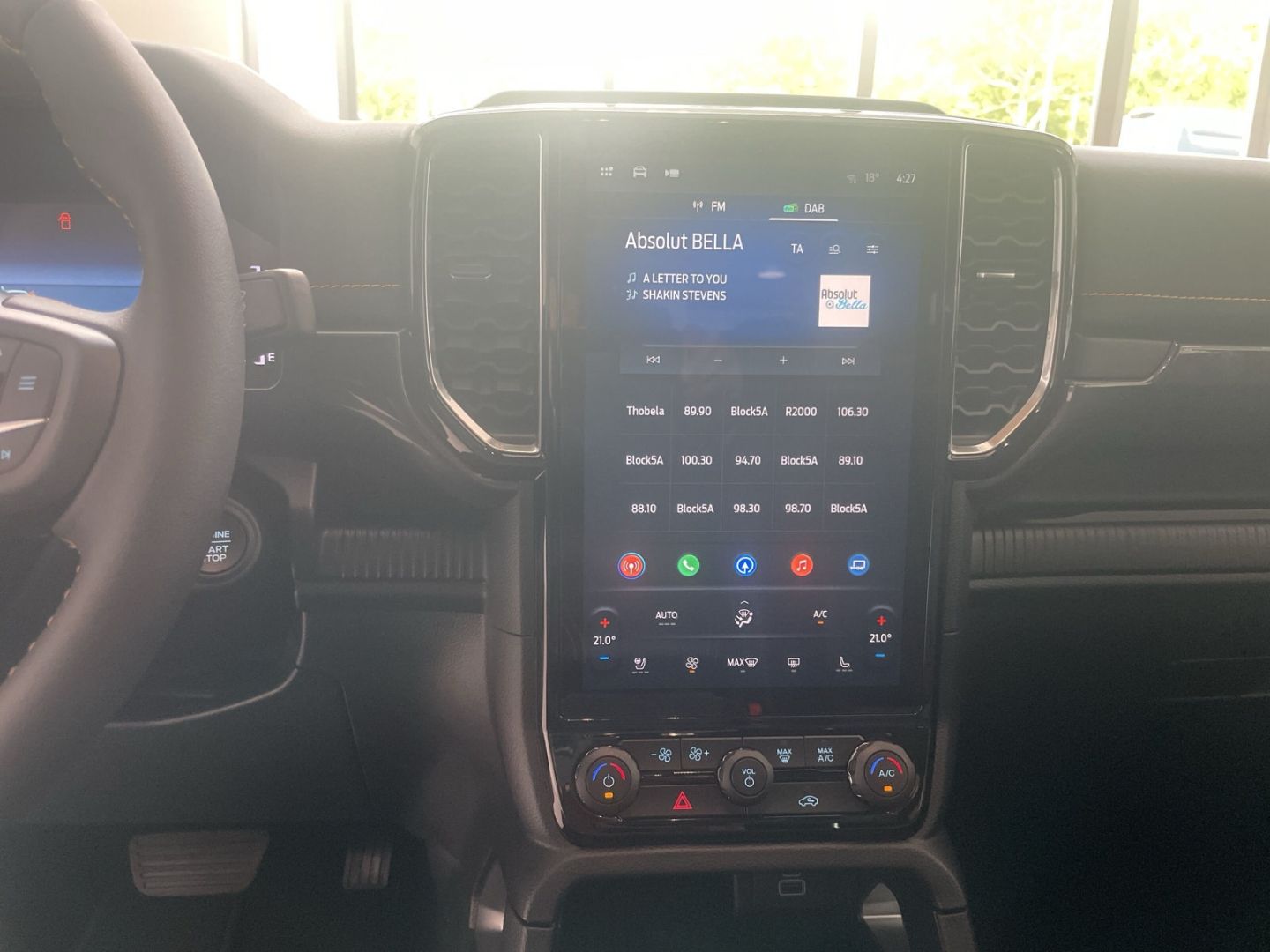 Fahrzeugabbildung Ford Ranger Plug-in-Hybrid Wildtrak e-4WD DoKa 2.3 EB