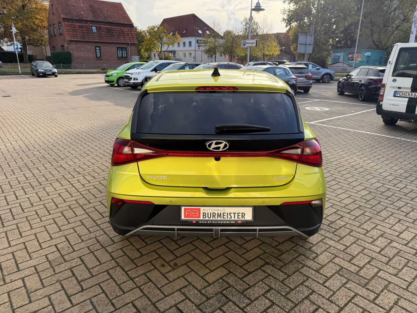 HYUNDAI i20 Select Family Navi Apple CarPlay Android Aut - Image 5