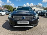 Volvo XC 60 Momentum 2WD 140.0kW 8-Gang Automatik - Volvo: 140