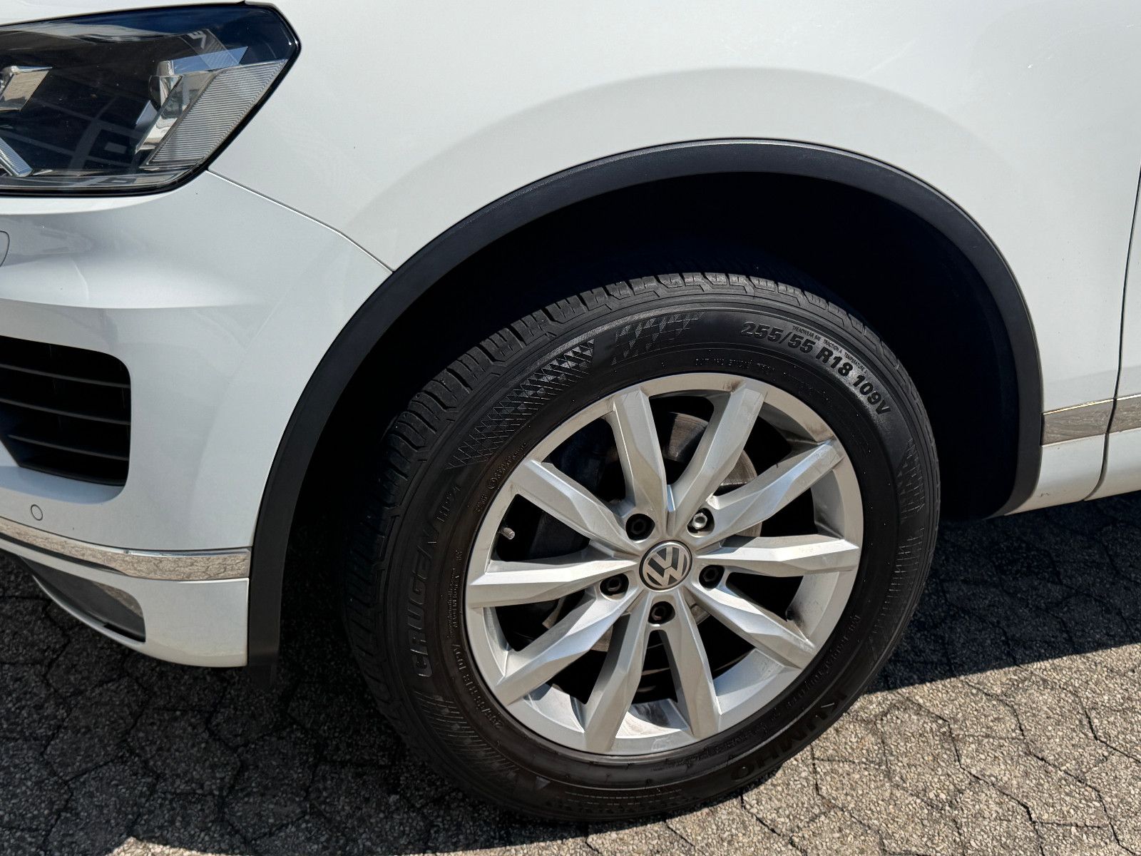 Fahrzeugabbildung Volkswagen Touareg V6 TDI BMT/Terrain Tech 4Mot/NAVI/LEDER