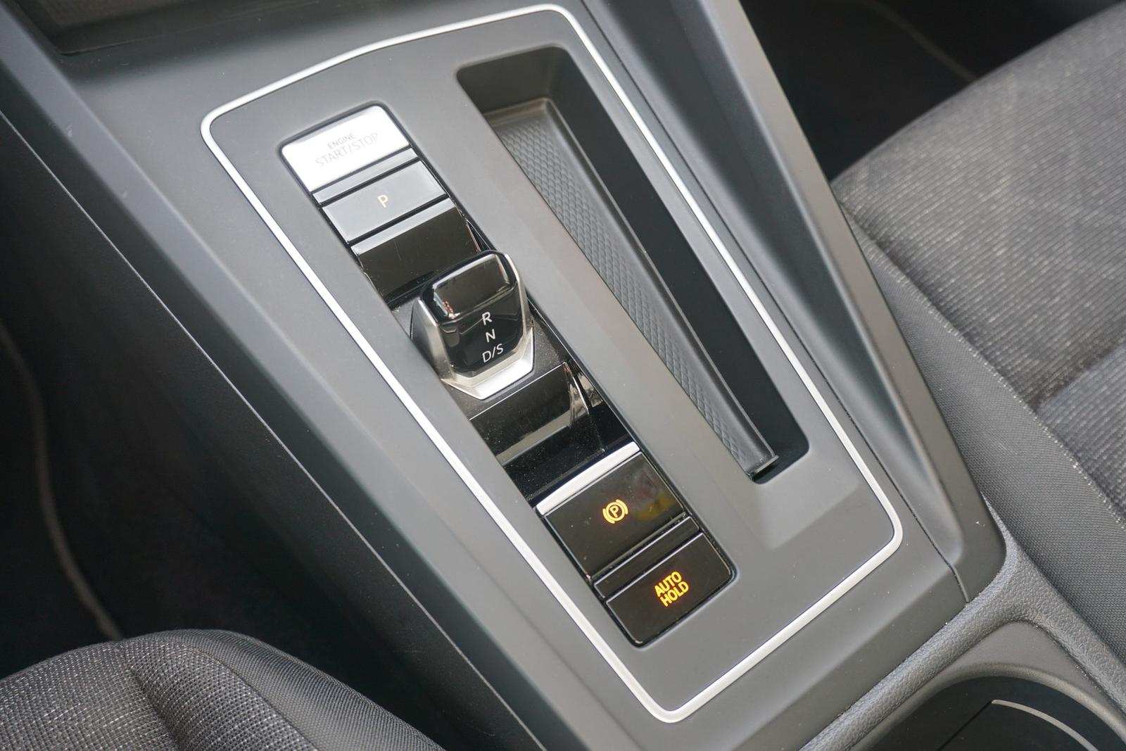 Volkswagen Golf VIII Life eTSI DSG LED Virtual Cockpit, миниатюра 18