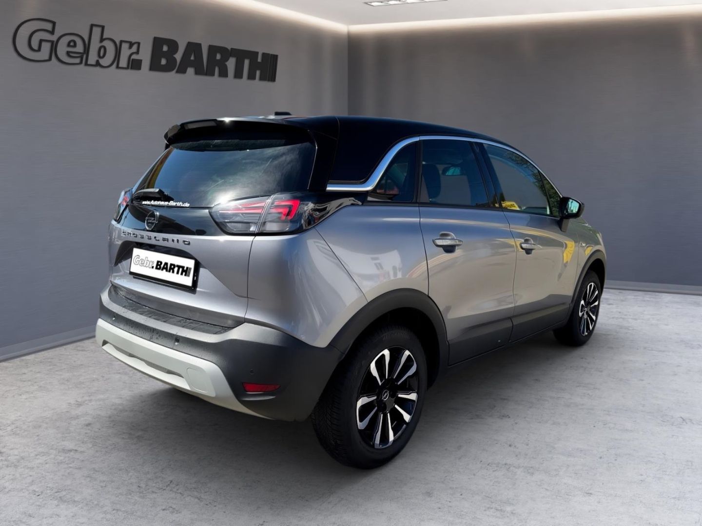 Fahrzeugabbildung Opel Crossland Elegance AHK-abnehmbar Navi LED Apple