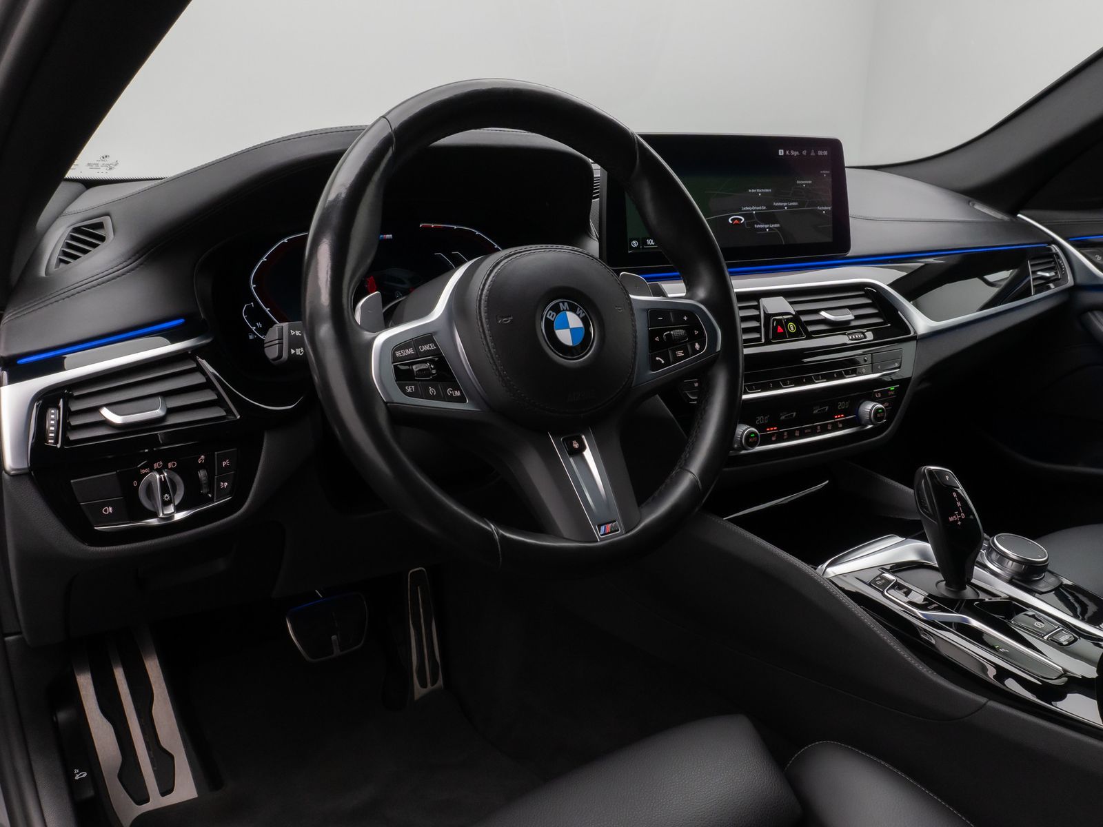 Fahrzeugabbildung BMW 520i M Sport Kamera DAB AHK Alarm Komfort 19Zoll