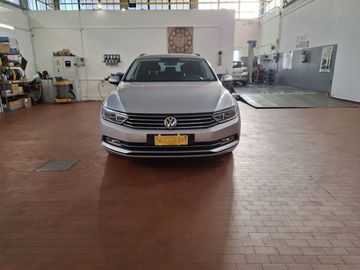 Volkswagen Passat Variant - 1