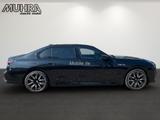 BMW M760e xDrive 21" Autobahnas Massage Pano Sky B&W - BMW M760: Limousine