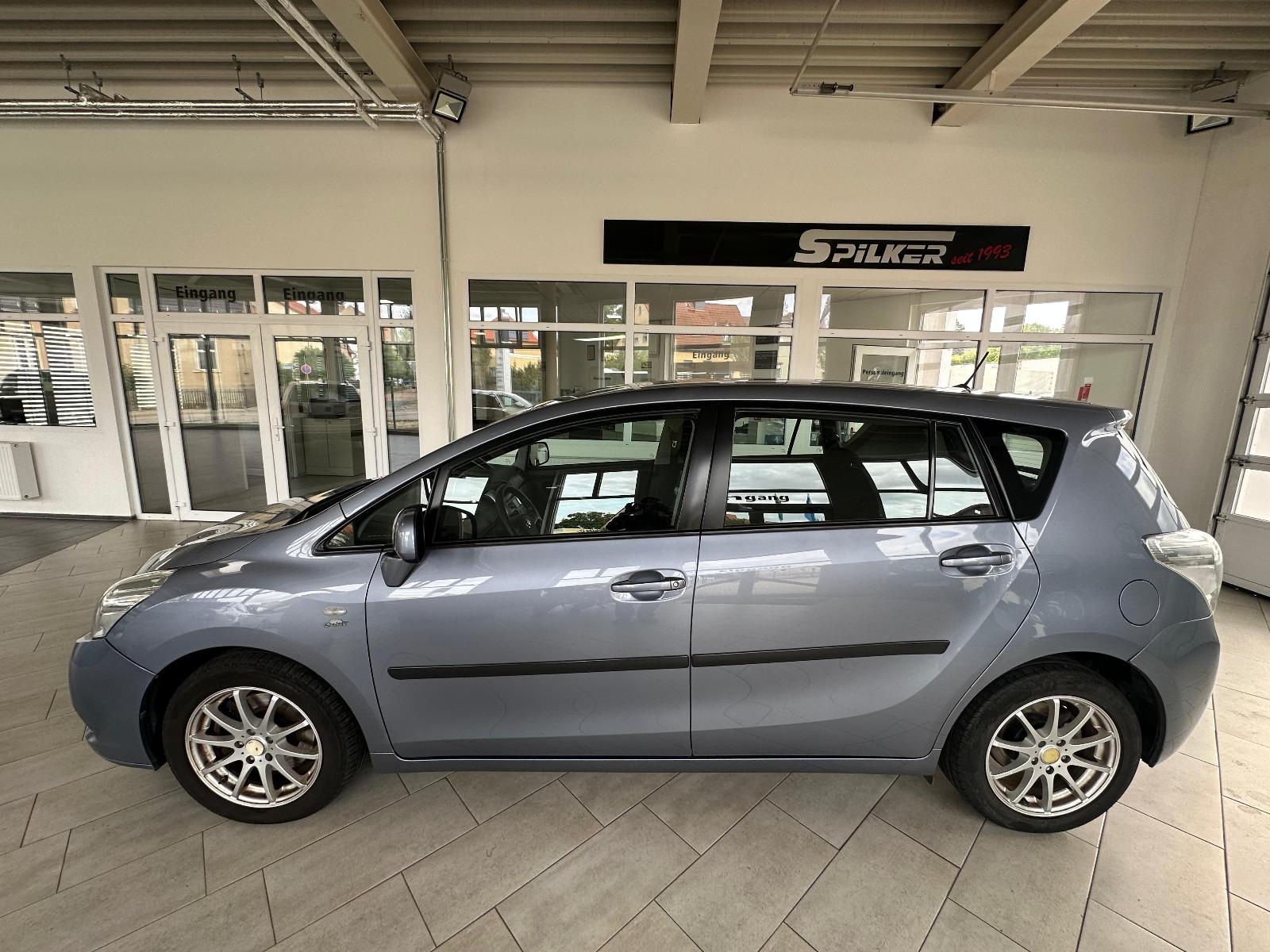 Toyota Verso Life