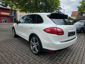 Porsche Cayenne - 7