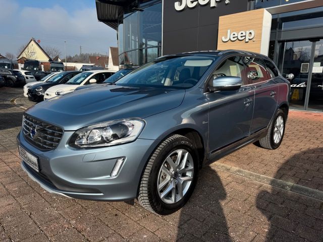 Volvo XC60 Summum AWD 306PS NAVI LEDER SITZHZG AUTOM.