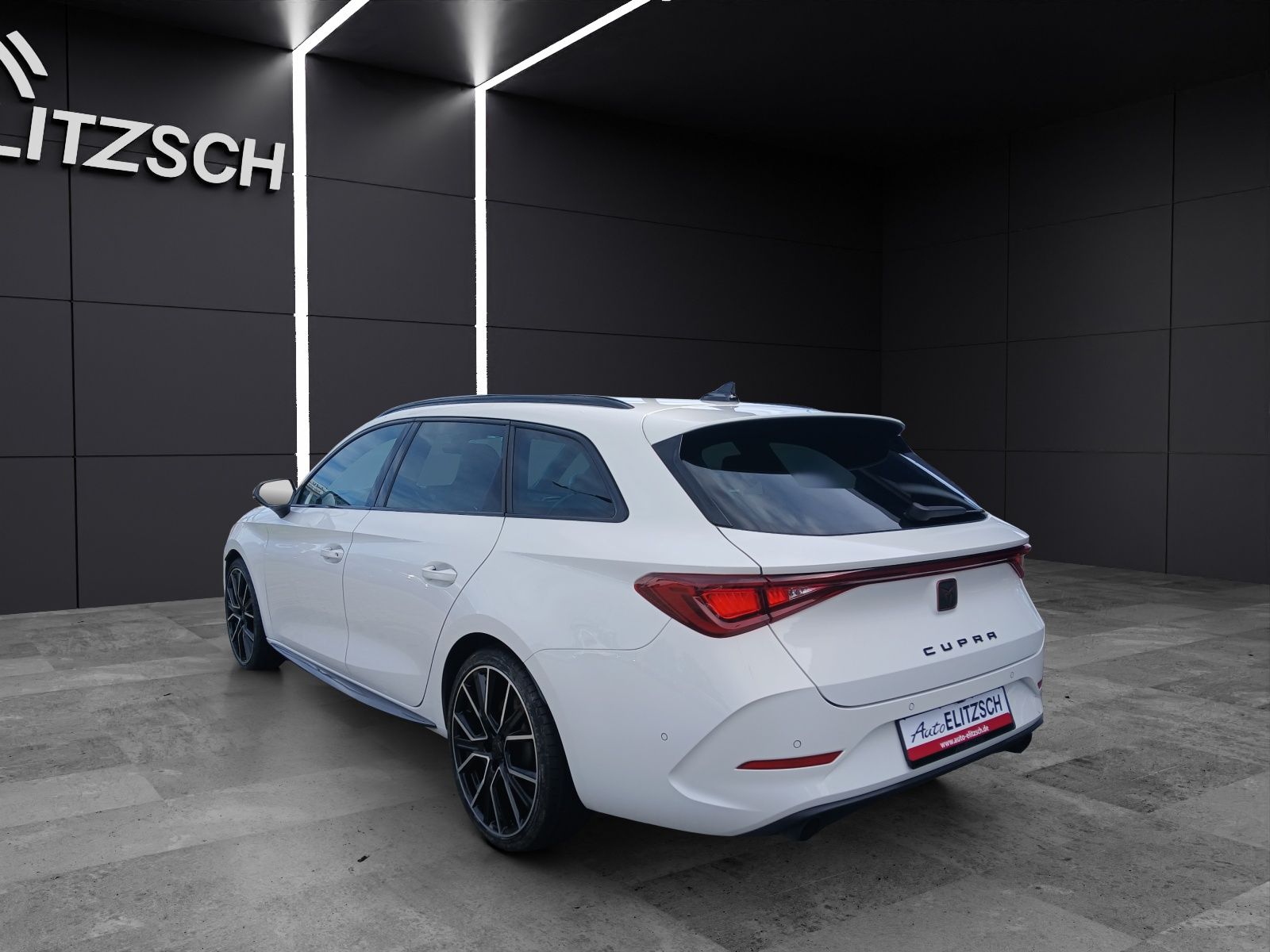 Fahrzeugabbildung CUPRA Leon SP TSI DSG LED AHK Navi ACC RFK SH