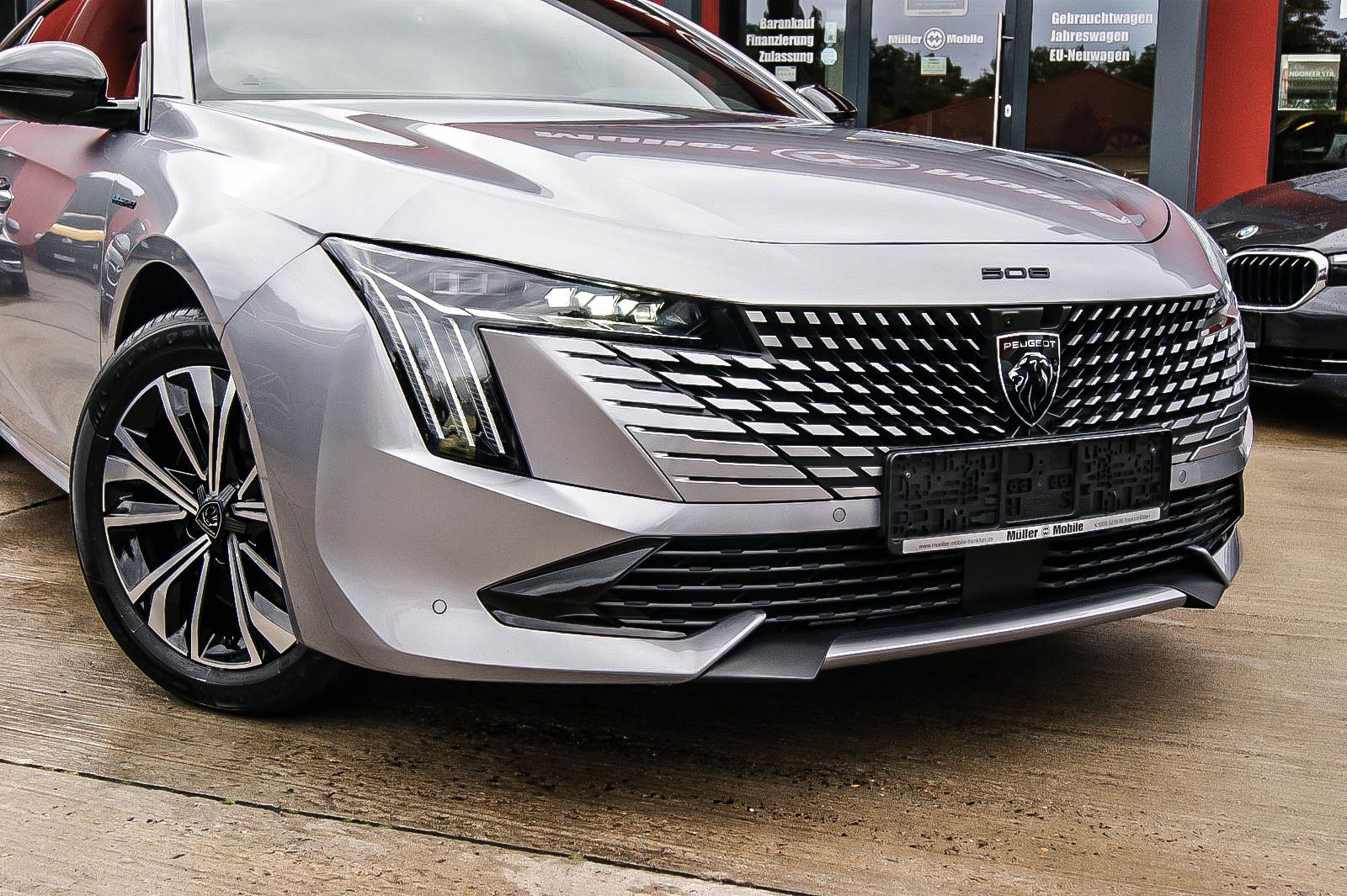 Fahrzeugabbildung Peugeot 508 SW Hybrid 225 Allure NEUES MODELL LED 1.HAND
