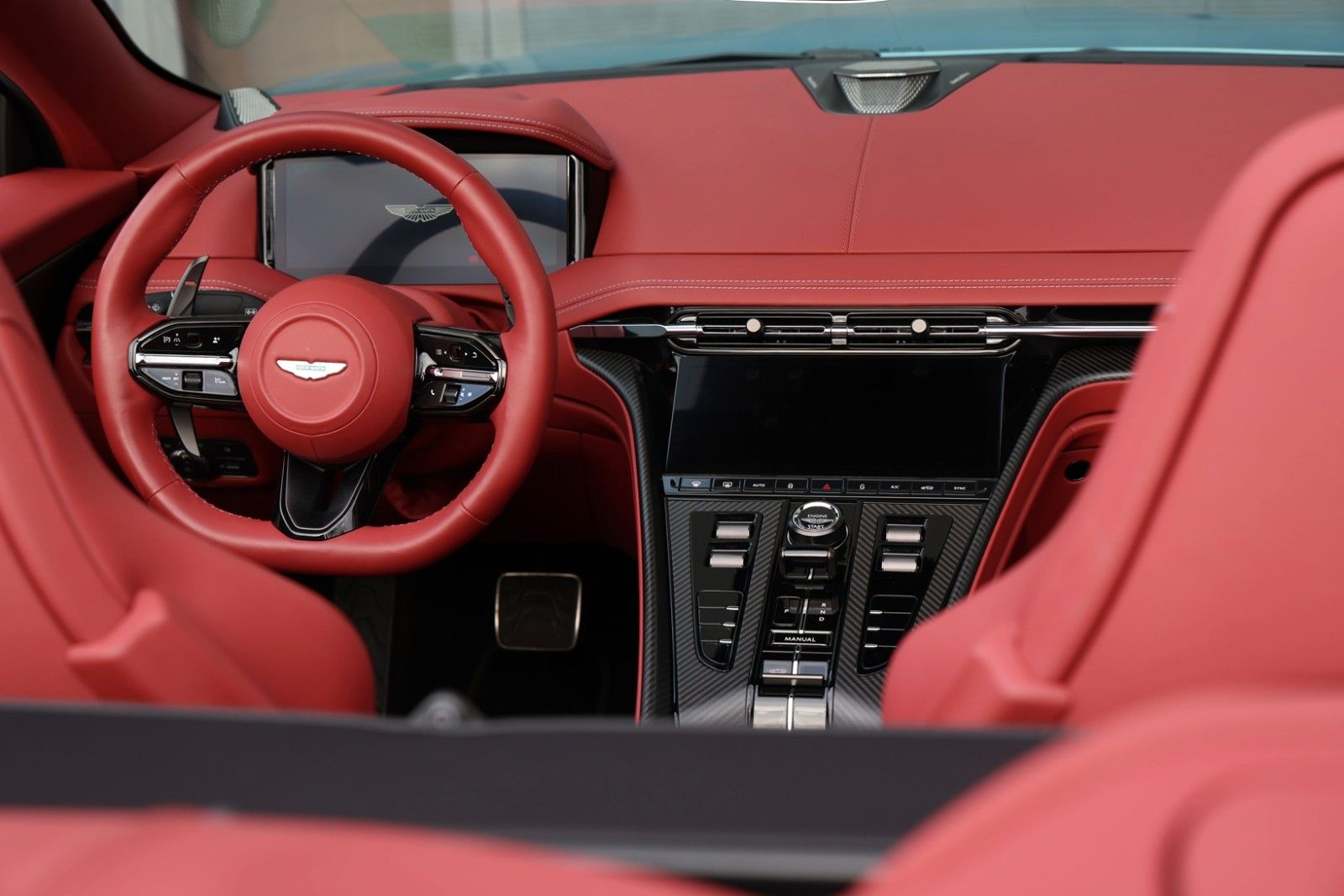 Aston Martin DB12 Volante 1. Hand foto 18
