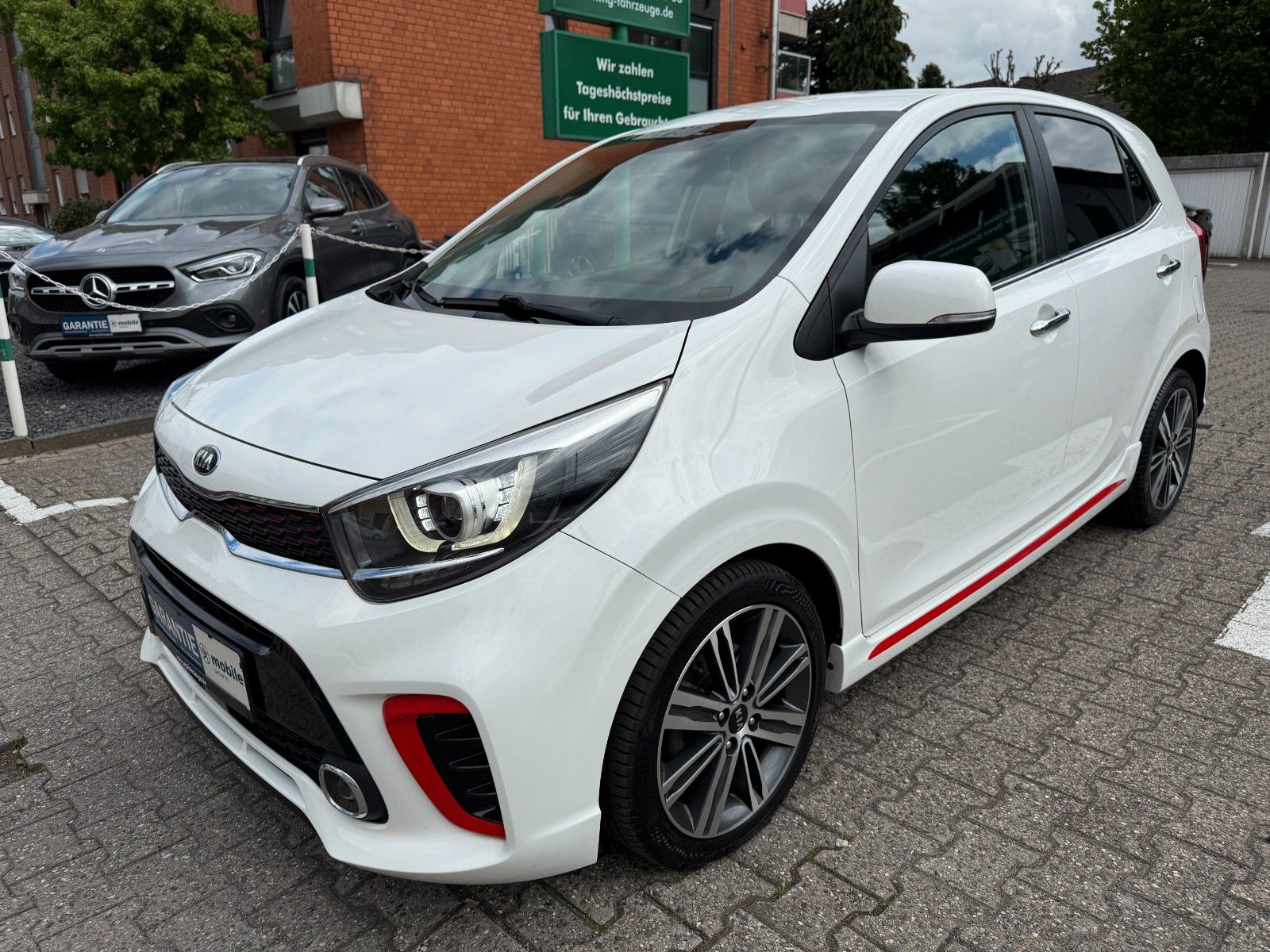 Fahrzeugabbildung Kia Picanto GT-Line LEDER NAVI AUTOMATIK KAMERA 1-HD